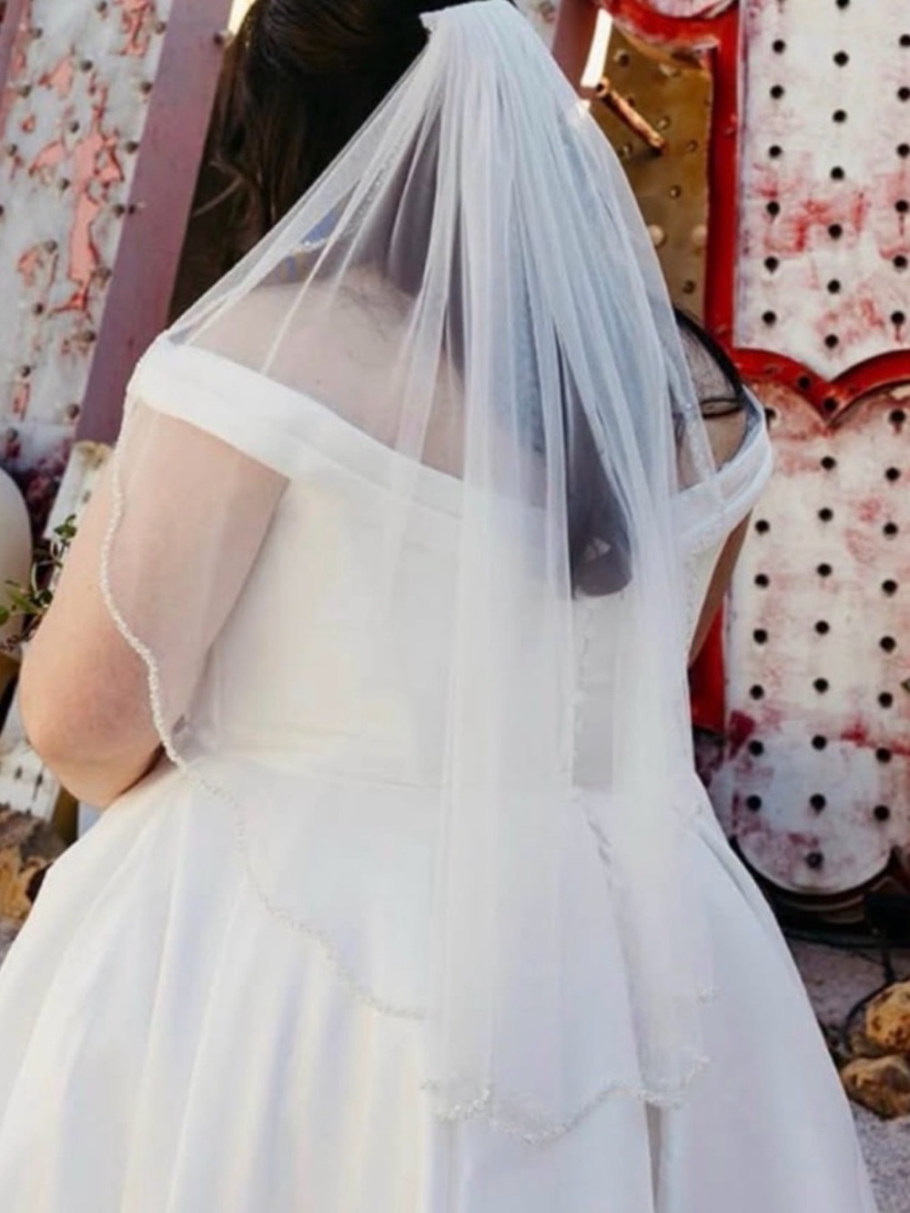 Bridal Veil - Single tier elbow length with beaded scalloped edge edge